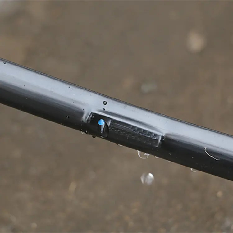 Inlagd emitter droppbevattning